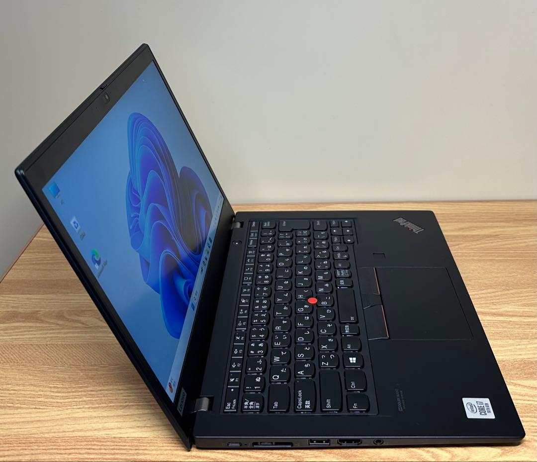 Windowsノート本体 Lenovo Thinkpad Corei7 gen10, Ram 32Gb