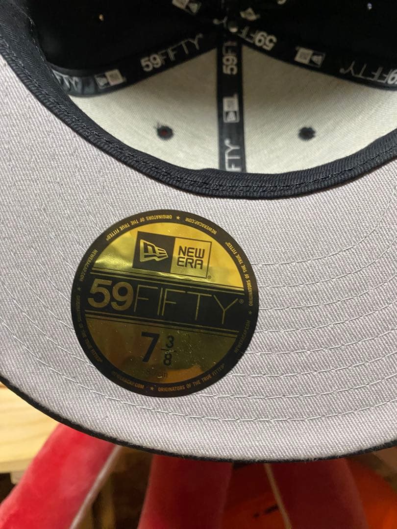 supreme ニューエラ　レザーキャップ