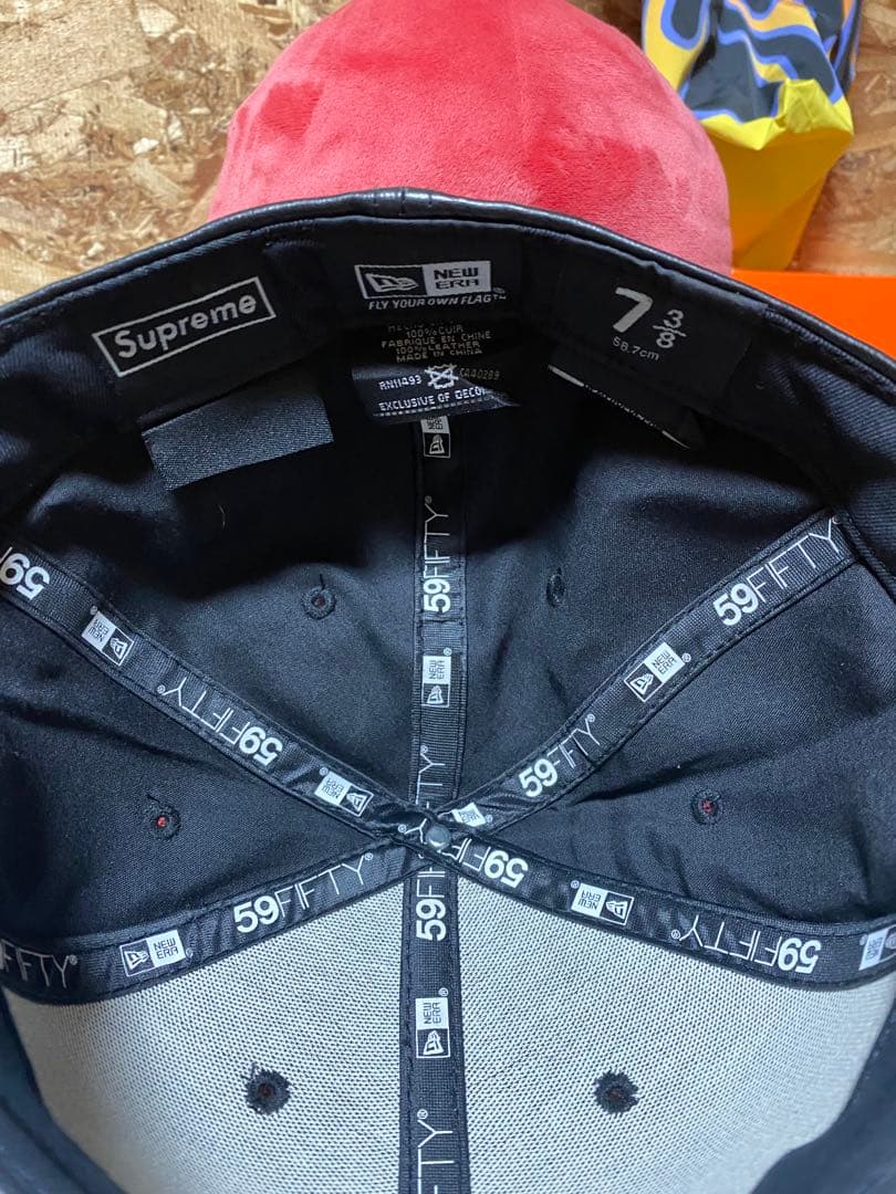 supreme ニューエラ　レザーキャップ