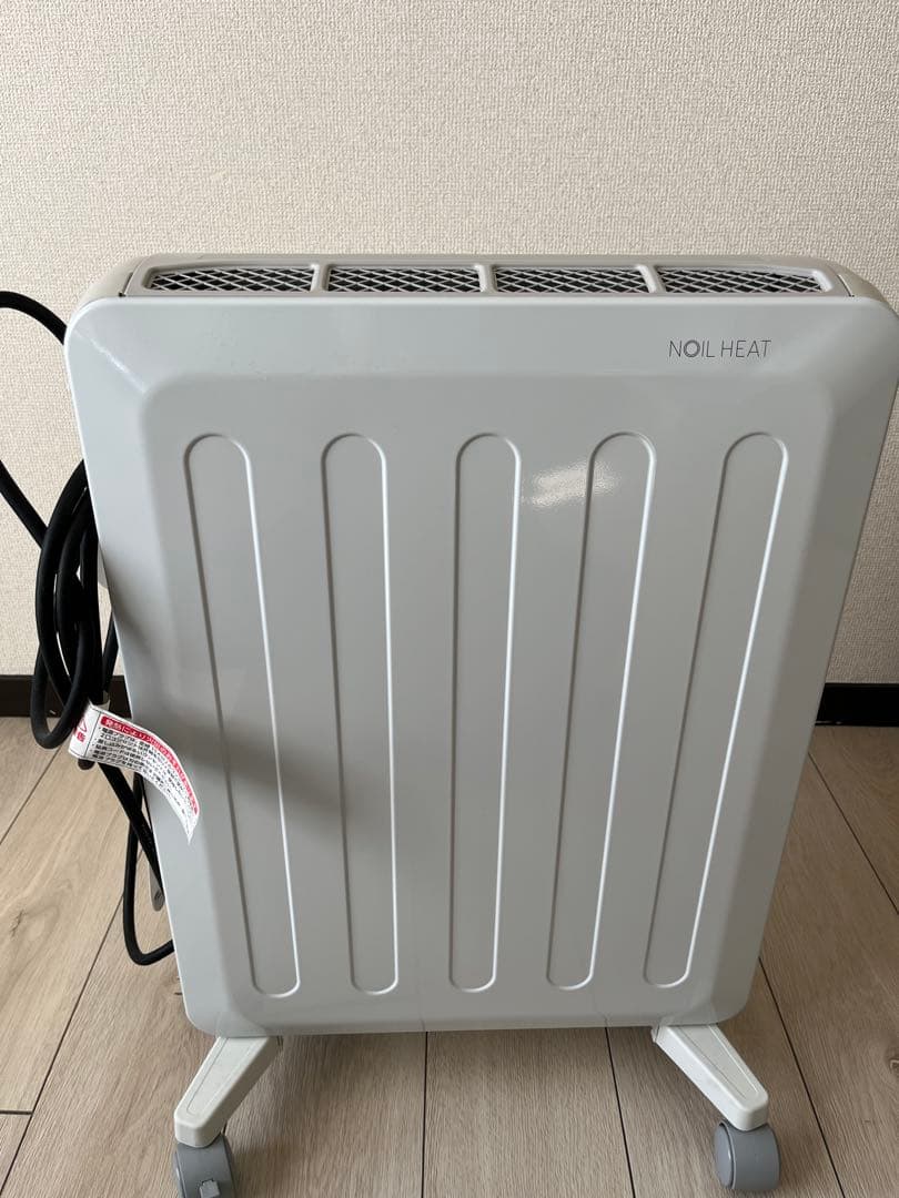 corona noilheat コロナ　オイルレスヒーター　2021年製