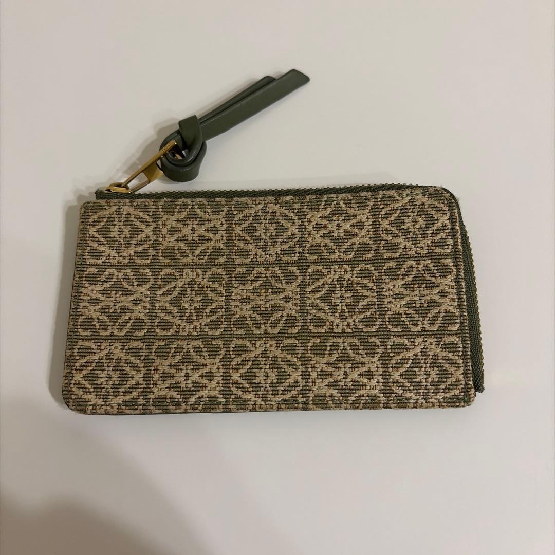 LOEWE カードホルダー
