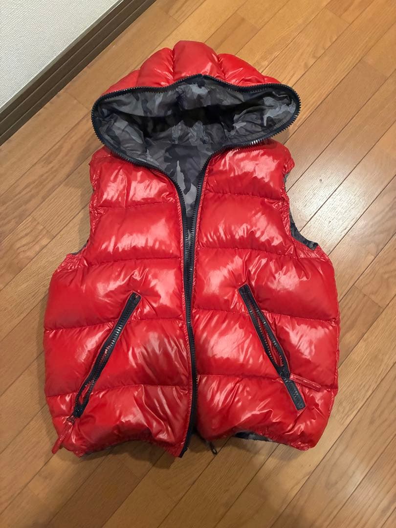 DUVETICA デュベティカ　リバーシブル　ダウンベスト