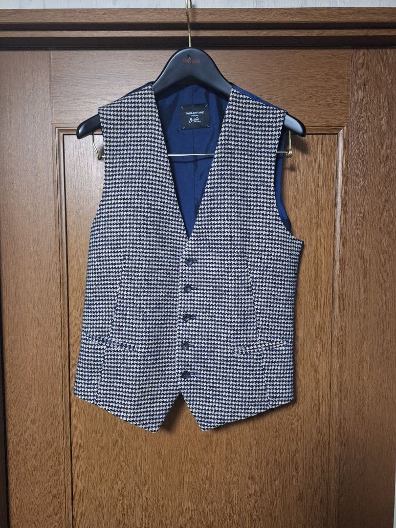 【最終値下げ】TAGLIATORE タリアトーレ ジレ ベスト