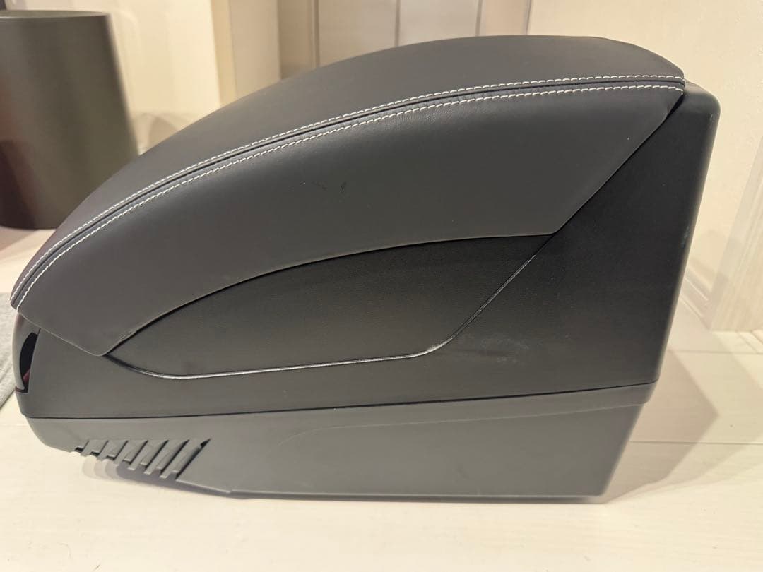 JAGUAR セントラルアームレストクーラー/ウォーマー　車載冷蔵庫