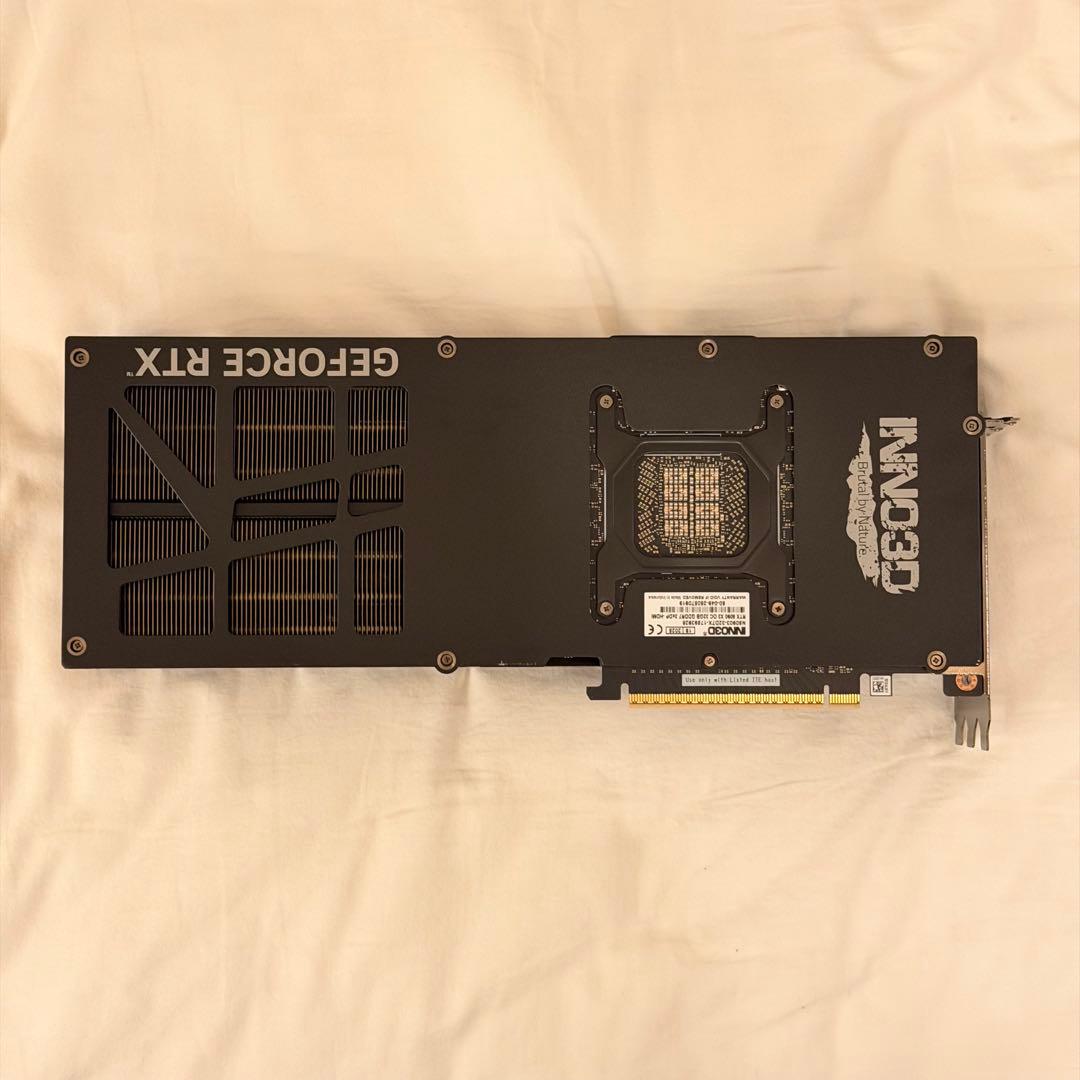 INNO3D GeForce RTX 5090 X3 OC 使用4週間 保証あり
