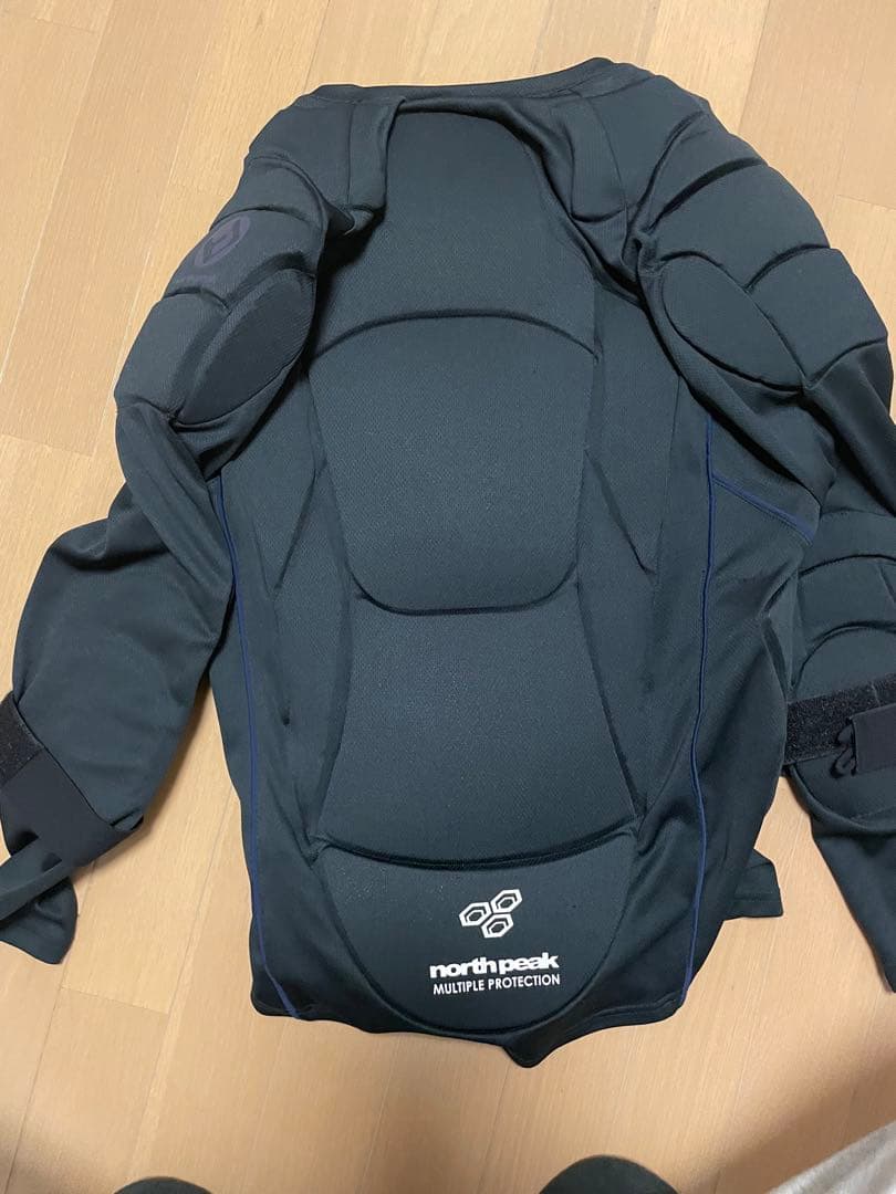 north peak スノーボード　スキー　プロテクターMサイズ