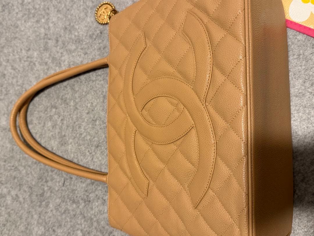 CHANEL ベージュ 復刻トートキャビアスキン トート/ハンドバッグ