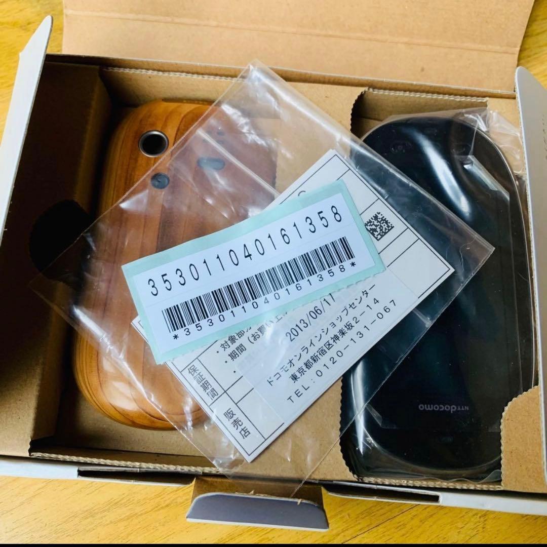 【ほぼ未使用品】　限定生産品　docomo TOUCH WOOD SH-08C
