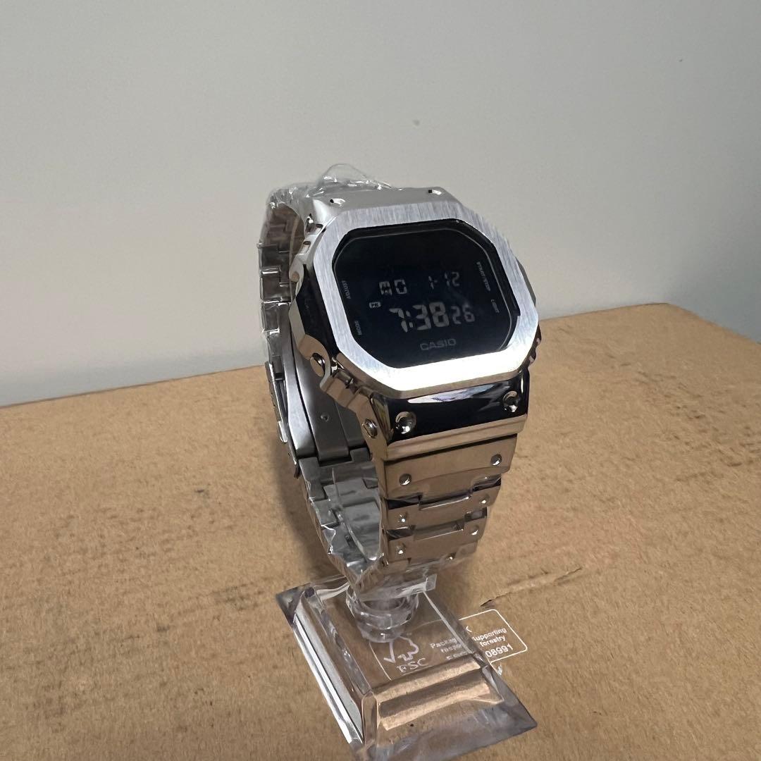 G-SHOCK DW-5600 メタルカスタム シルバー