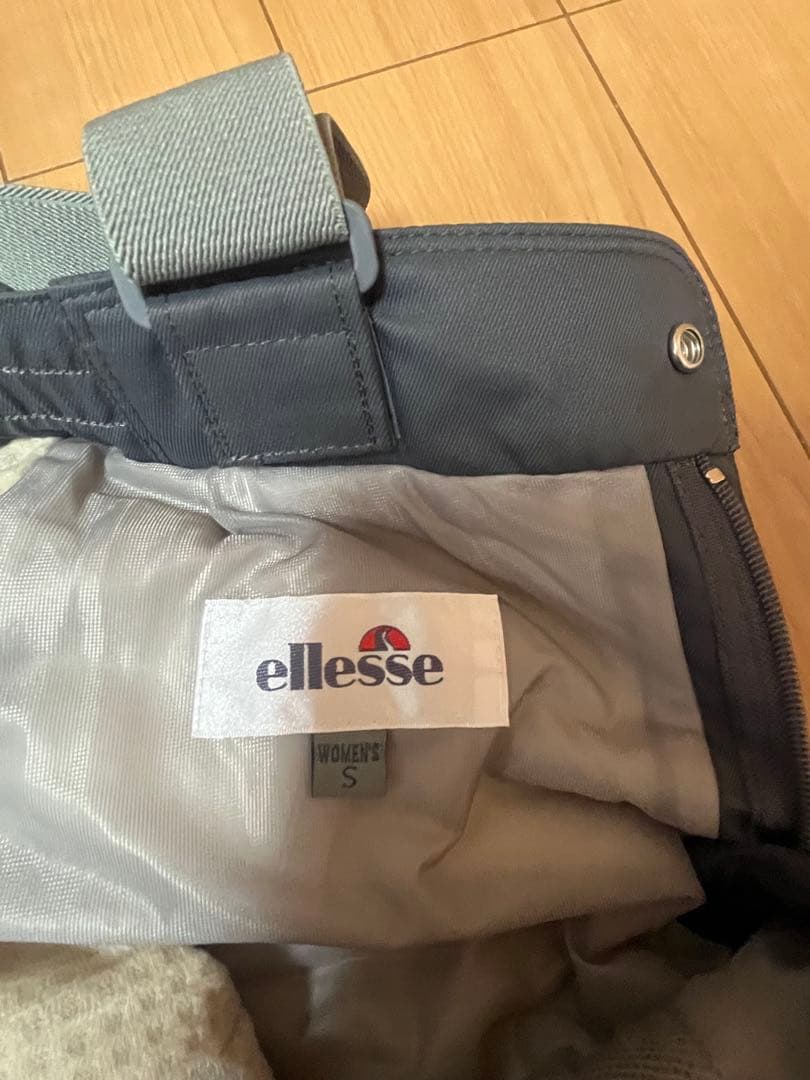 DESCENTE スキーウェアセット（ホワイト/グレー）