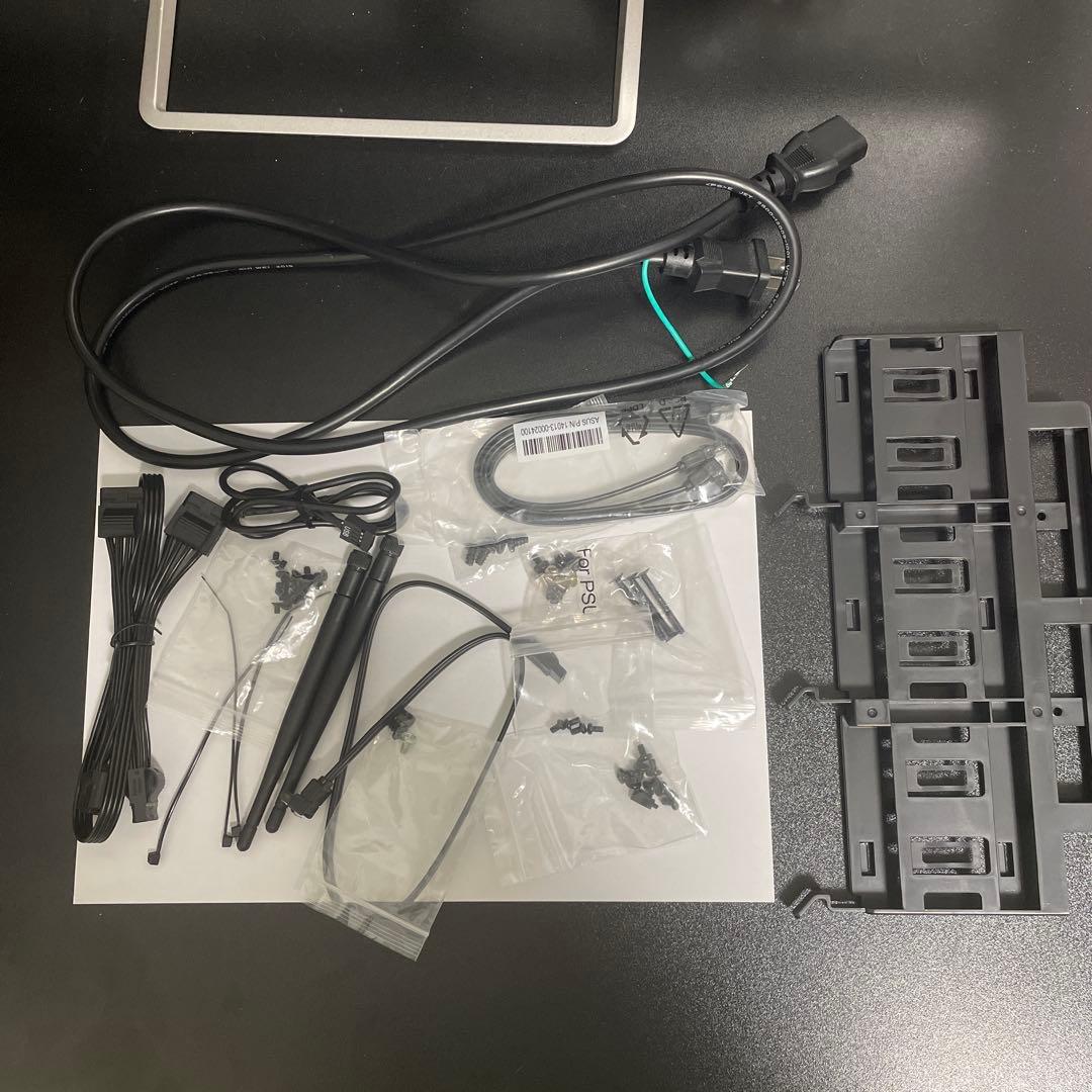 自作ゲーミングPC GPUなし、OSなし