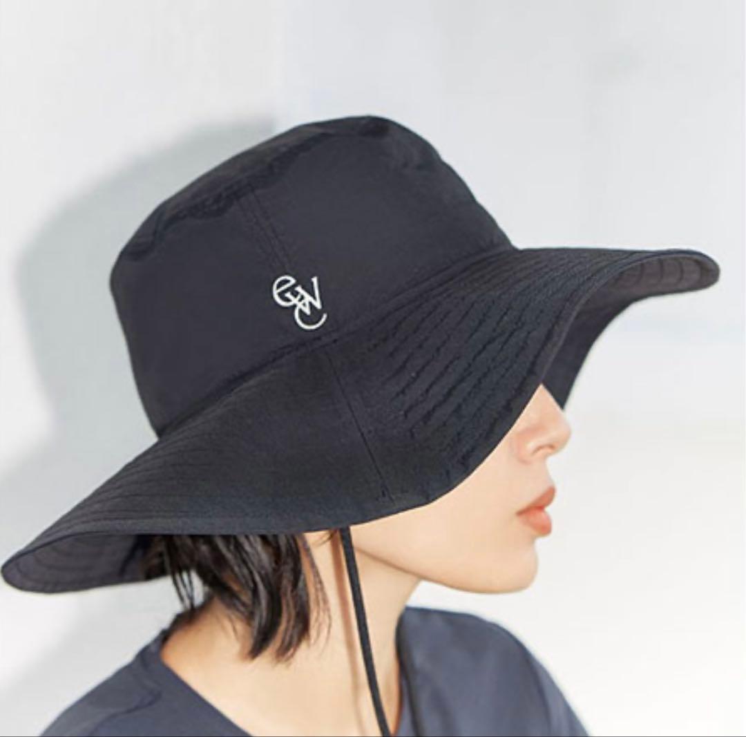 emmi × NEW ERA ewcアドベンチャーハット