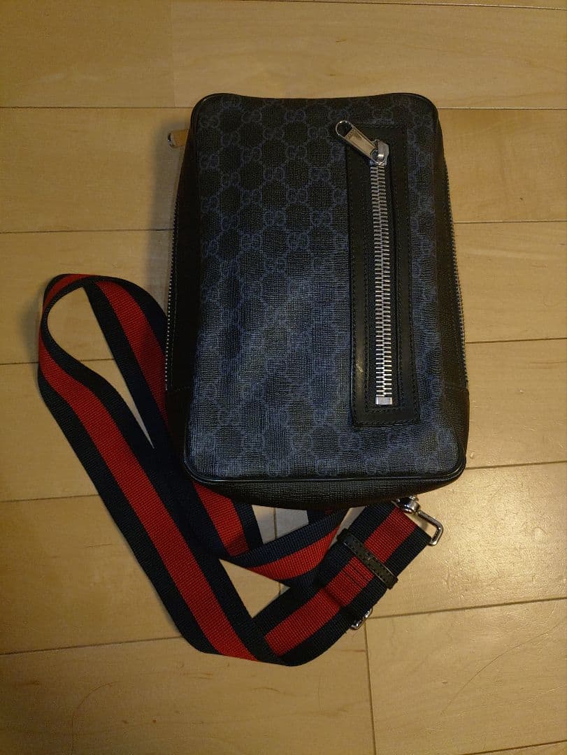 グッチ ショルダーバッグ