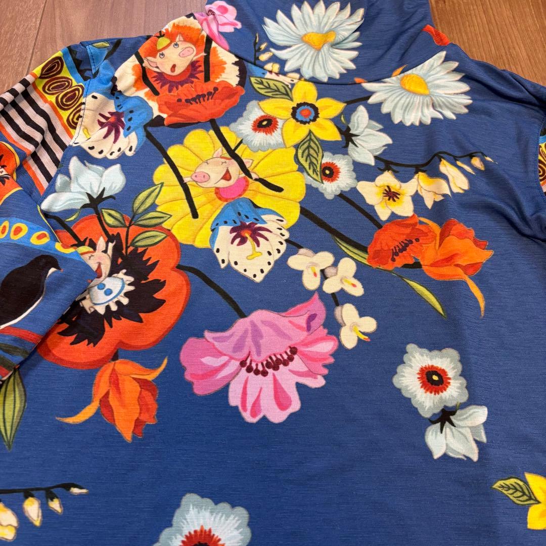 ナ*ロ様 OLLEBOREBLA アルベロベロ　チュニック　花と鳥とブタさん