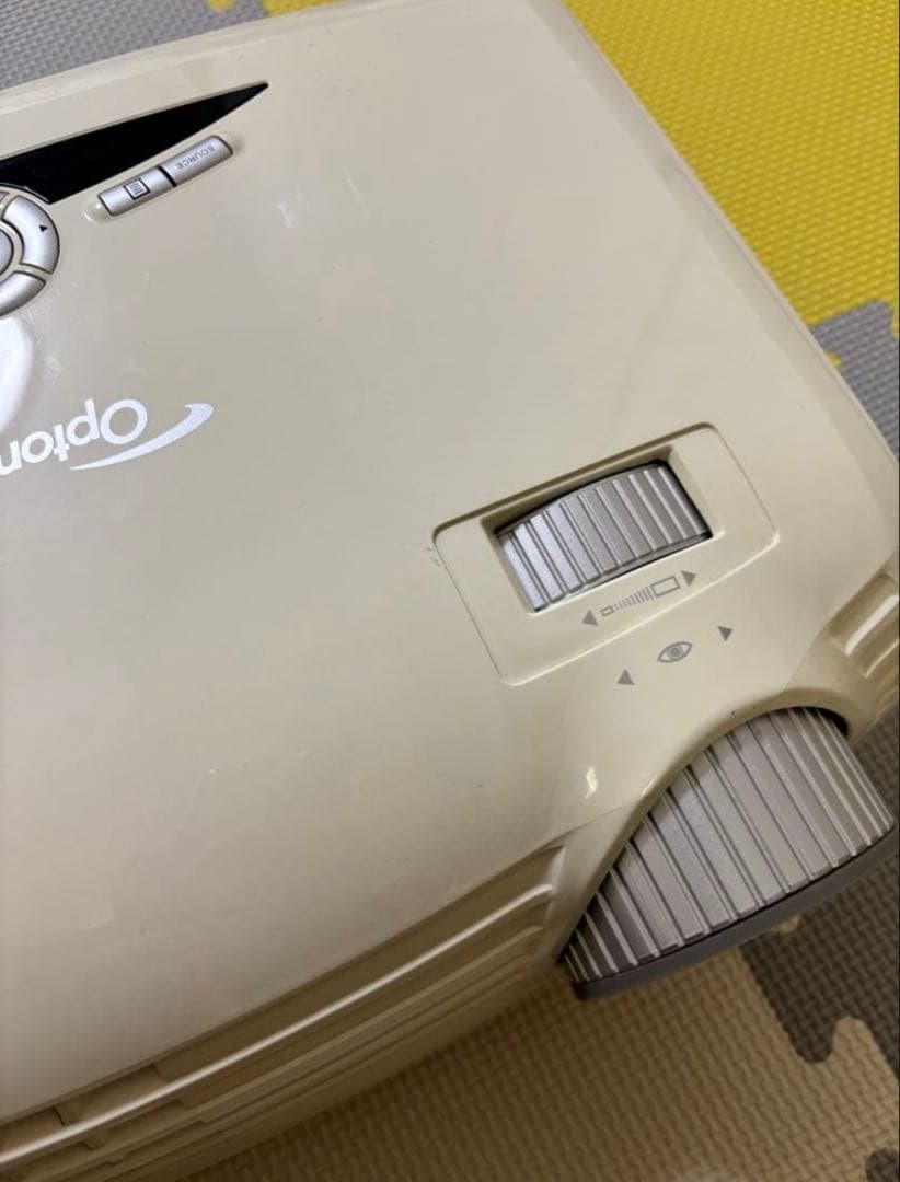 プロジェクター　本体　Optoma