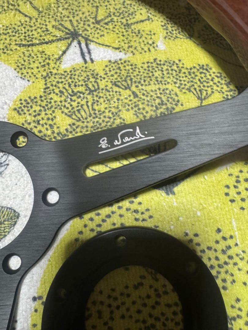 車ステアリング仕切特価品❣️