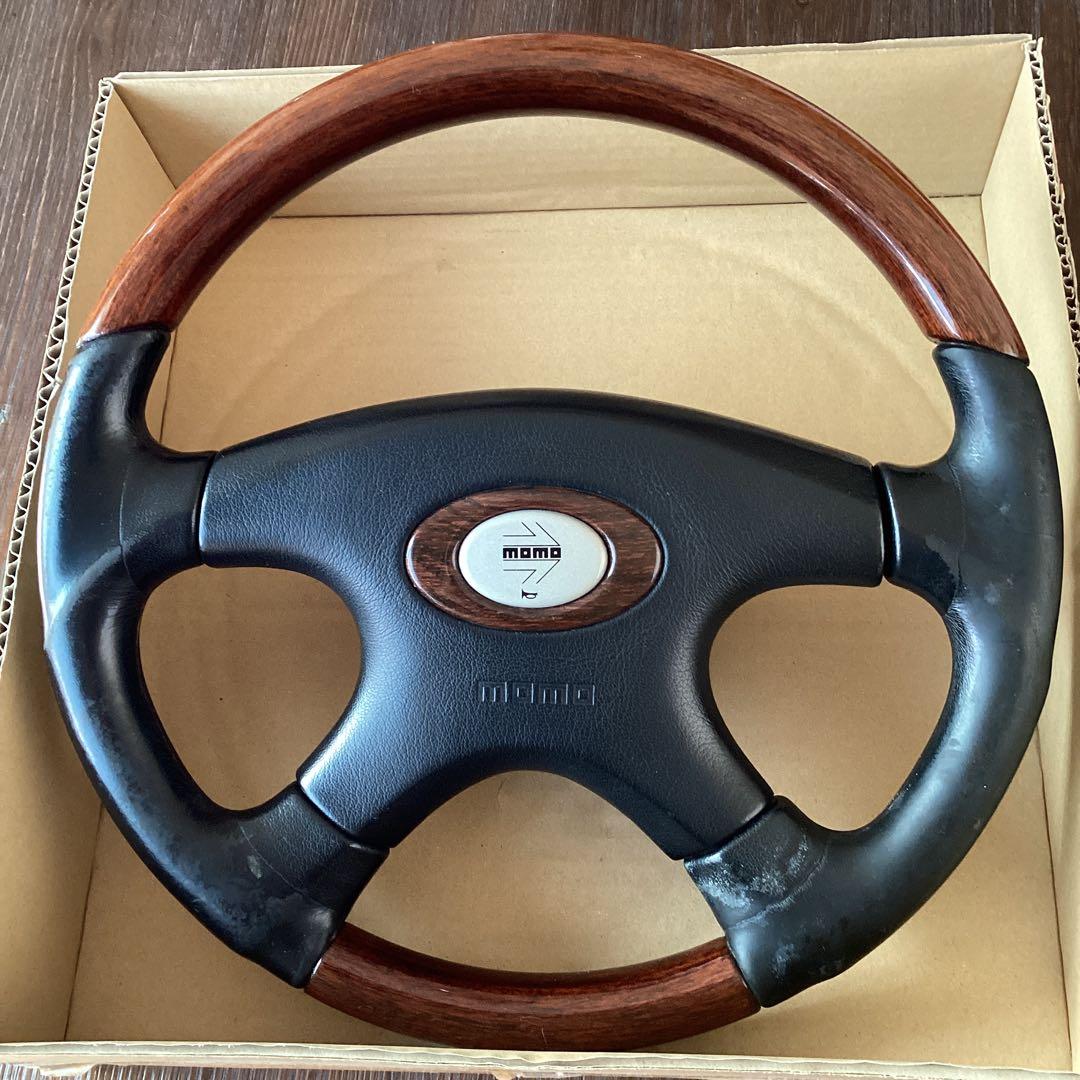 momo スポーツステアリング MAL36 イタリア製