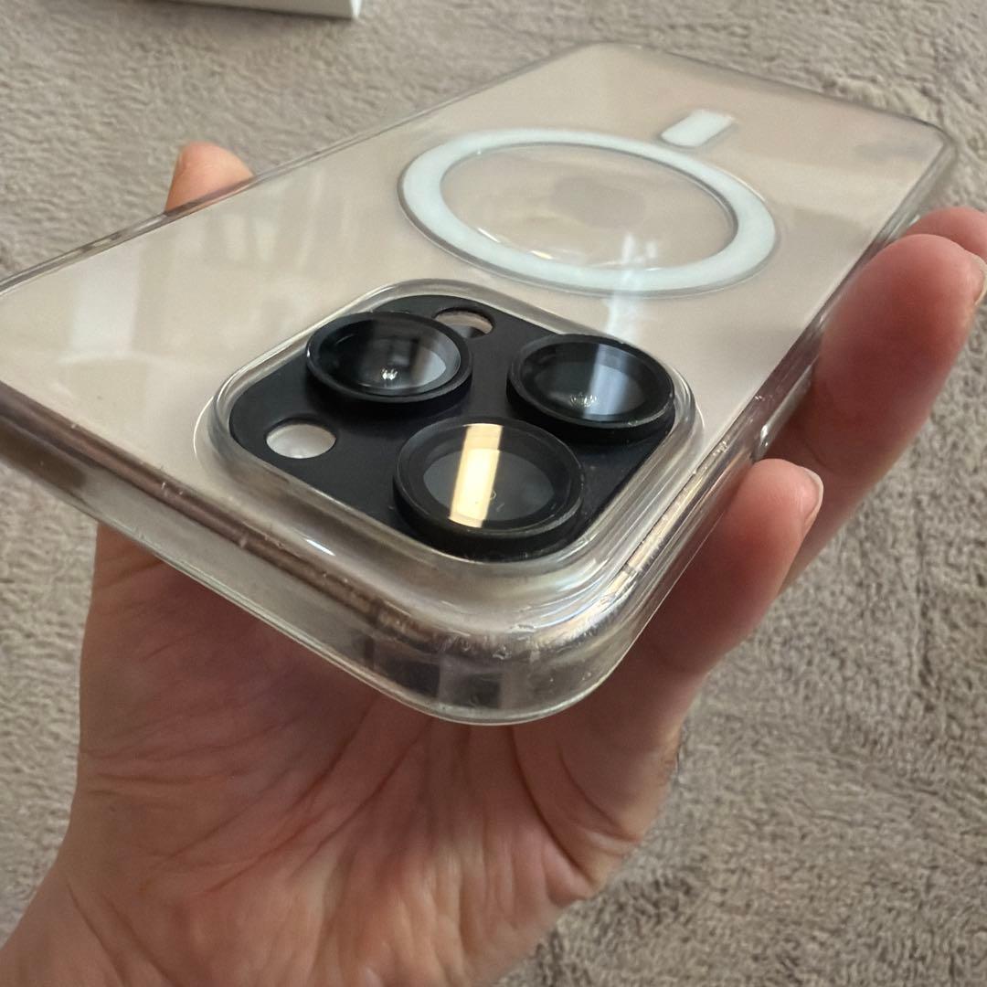 Apple iPhone 16 Pro Max 256GB 純正ケース付き