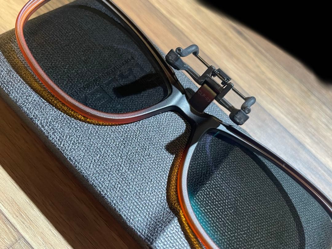 TALEX クリップオンサングラス 収納ケース付き