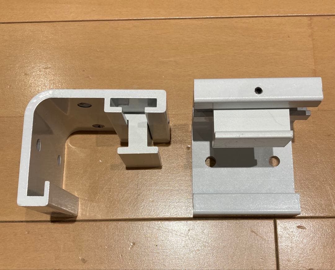 100インチ　電動スクリーン　吊り下げ式　 Unisonic LTW100MWA