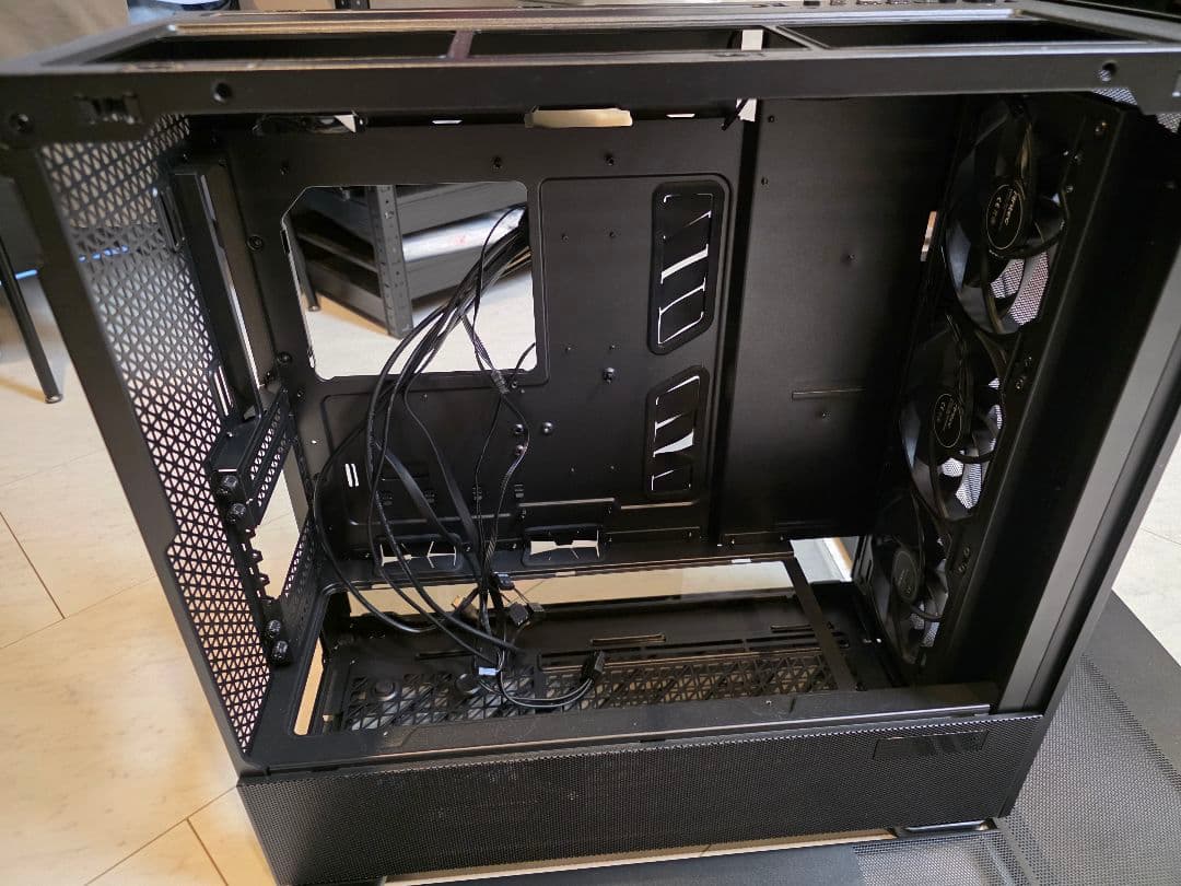 ANTEC FLUX Pro ブラック　PCケース