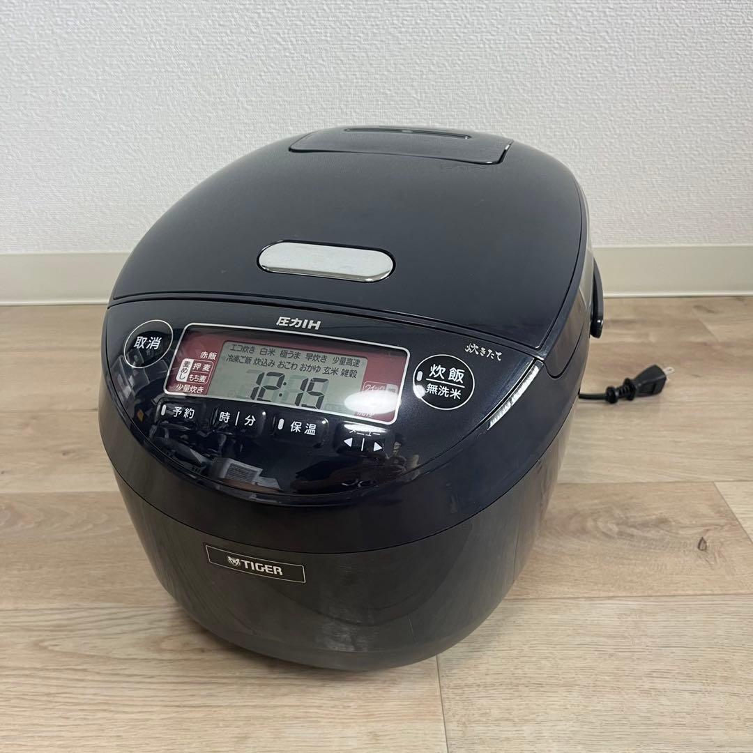 ★美品★TIGER 圧力IH炊飯器 ブラック　JPK-18SC