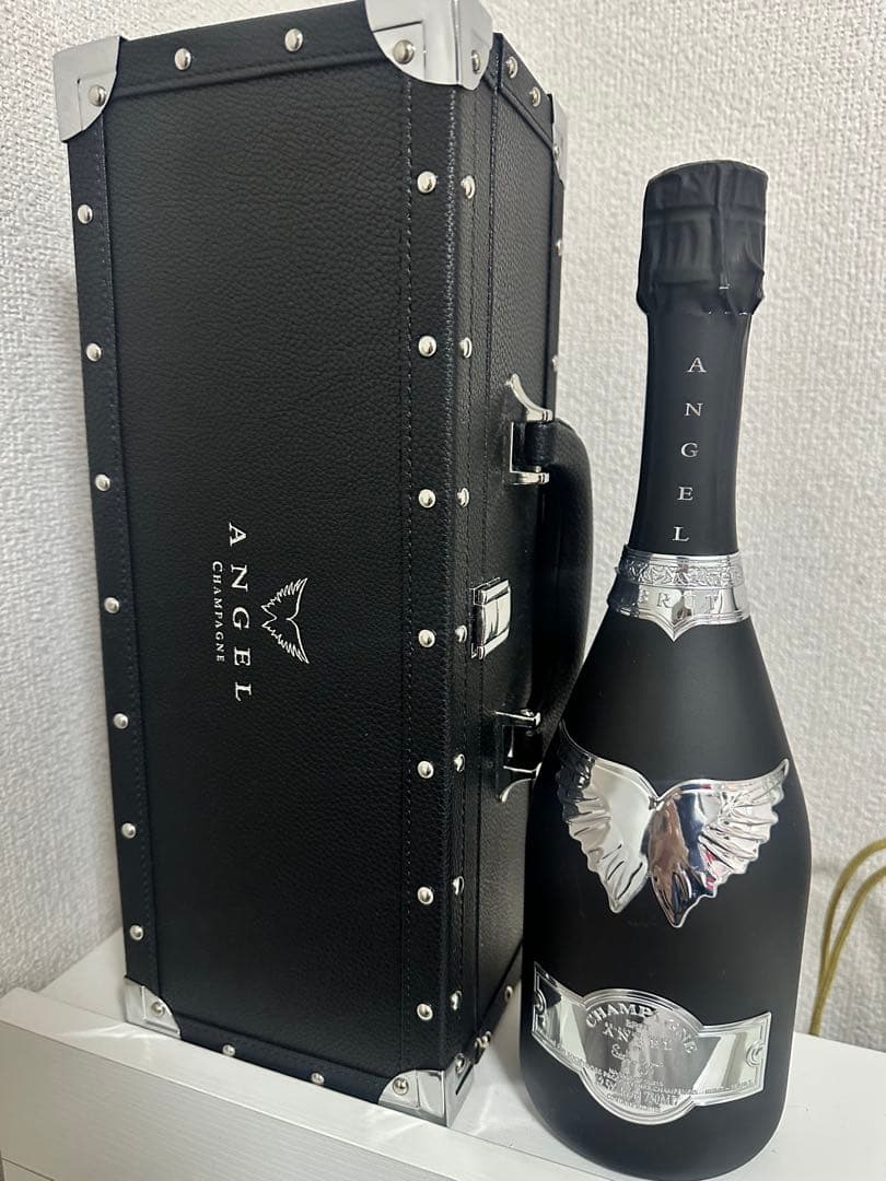 エンジェル シャンパン ブリュット ブラック 専用ケース付き