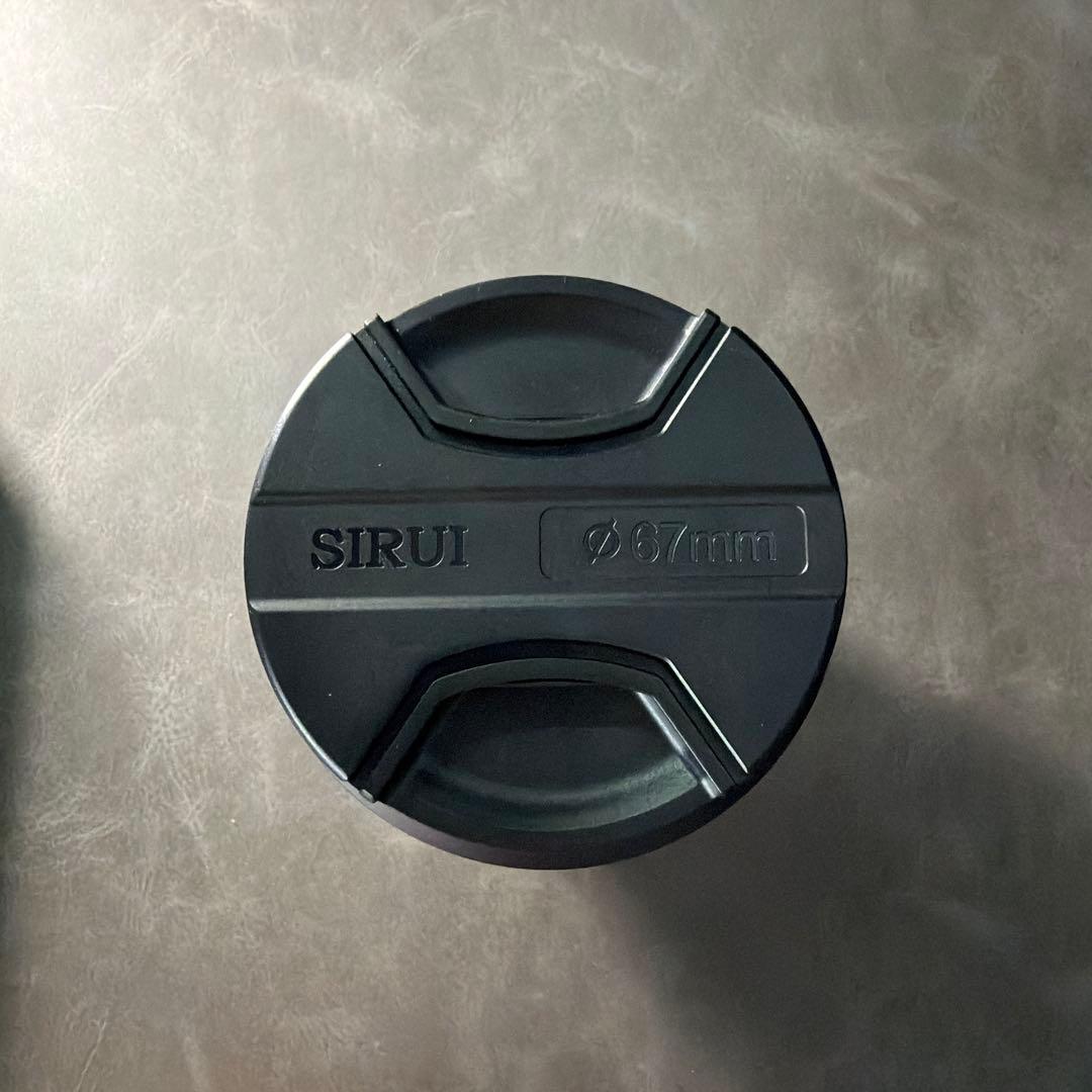 SIRUI AURORA AF 85mm F1.4 FF Eマウント（SONY）