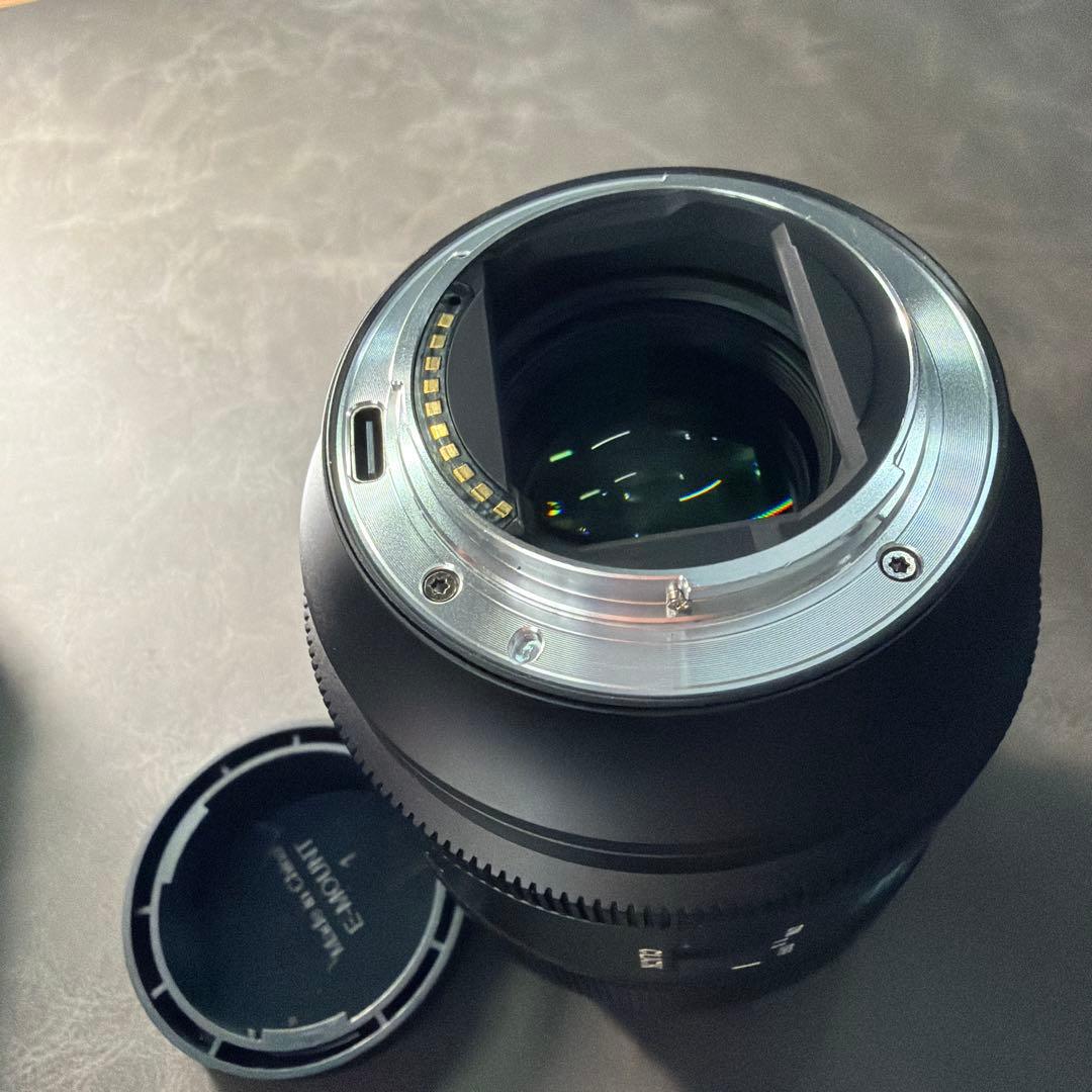 SIRUI AURORA AF 85mm F1.4 FF Eマウント（SONY）