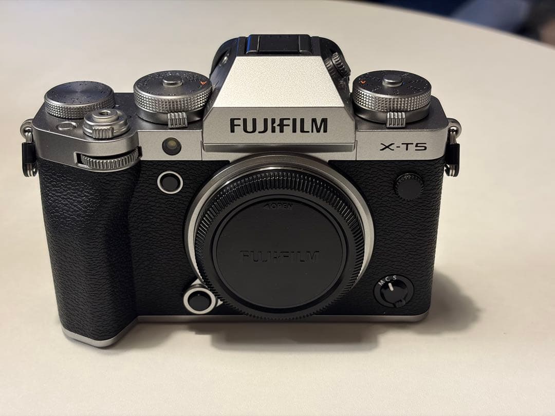 お得　FUJIFILM X-T5 レンズ2本セット