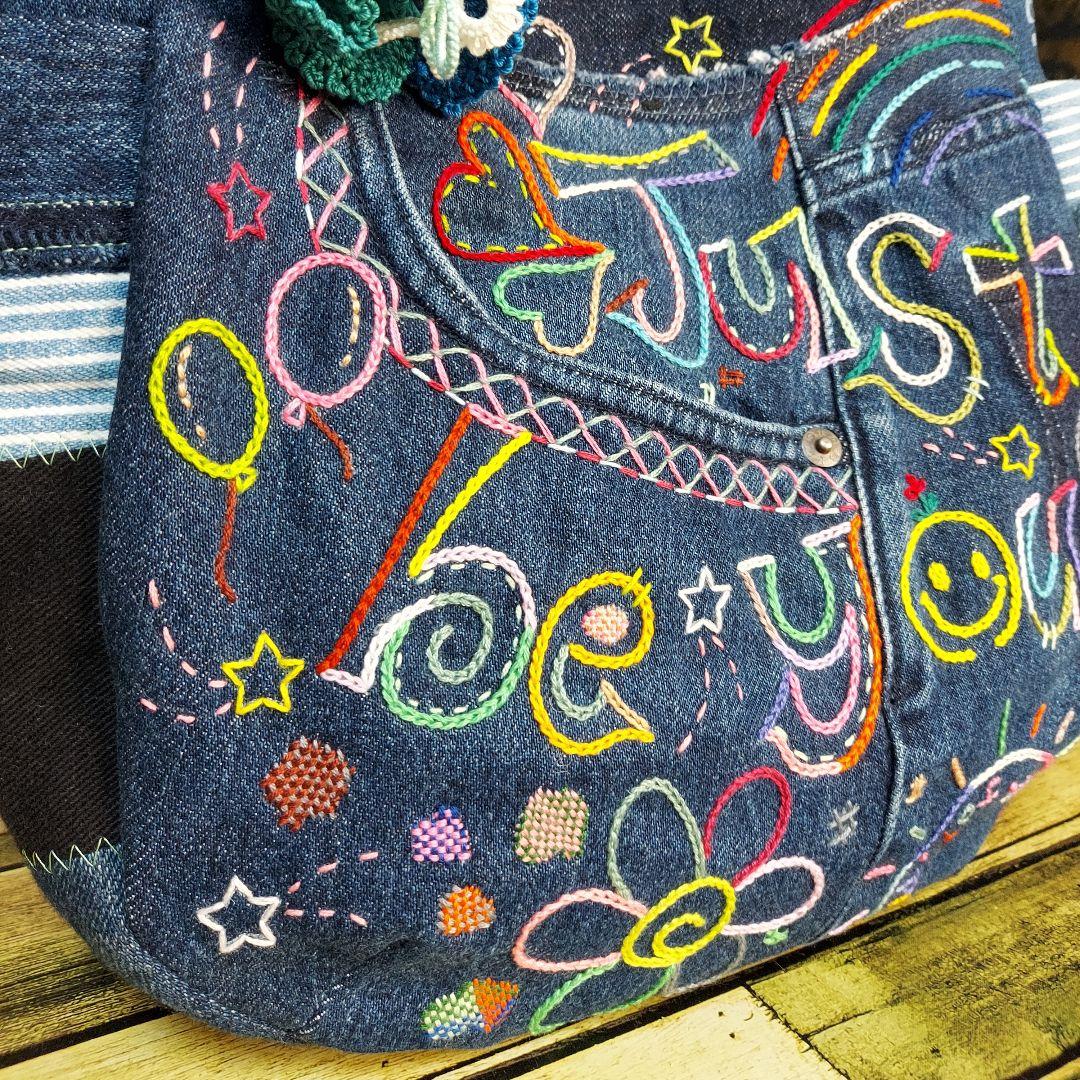刺繍デニムバック　No.673　デニムリメイク　スマイリー　刺繍バック