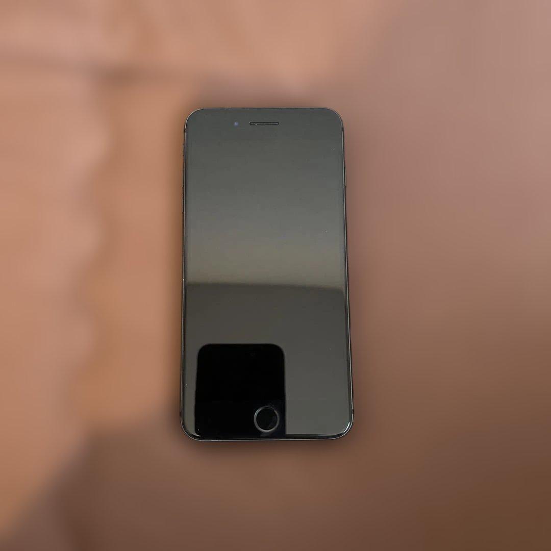 iPhone8 Plus 64GB スペースグレイ バッテリー最大容量81%