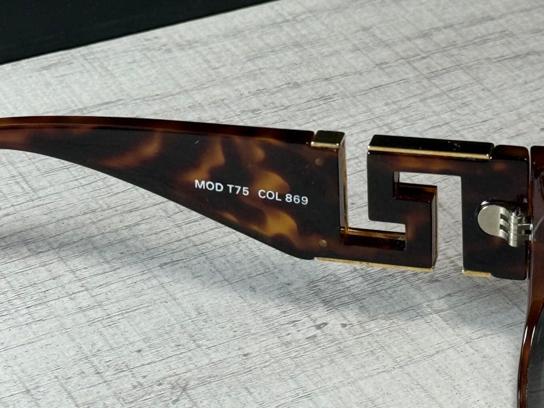 ●●GIANNI VERSACE ヴェルサーチ T75 べっ甲柄 サングラス