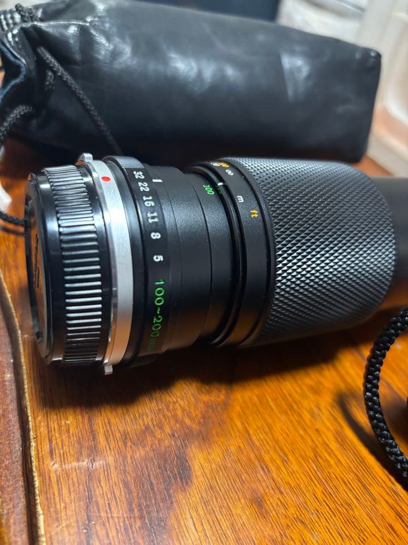 オリンパスOM-10 一眼レフカメラ 35-70 100-200望遠レンズ付き