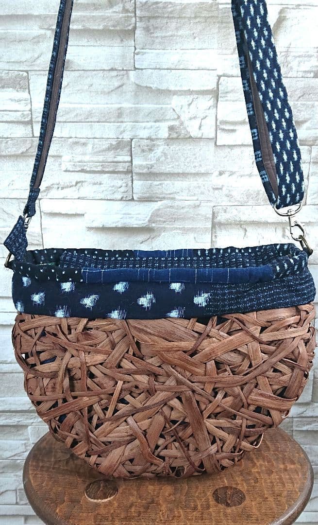 山葡萄ラウンド型ショルダー//斜め掛けbag