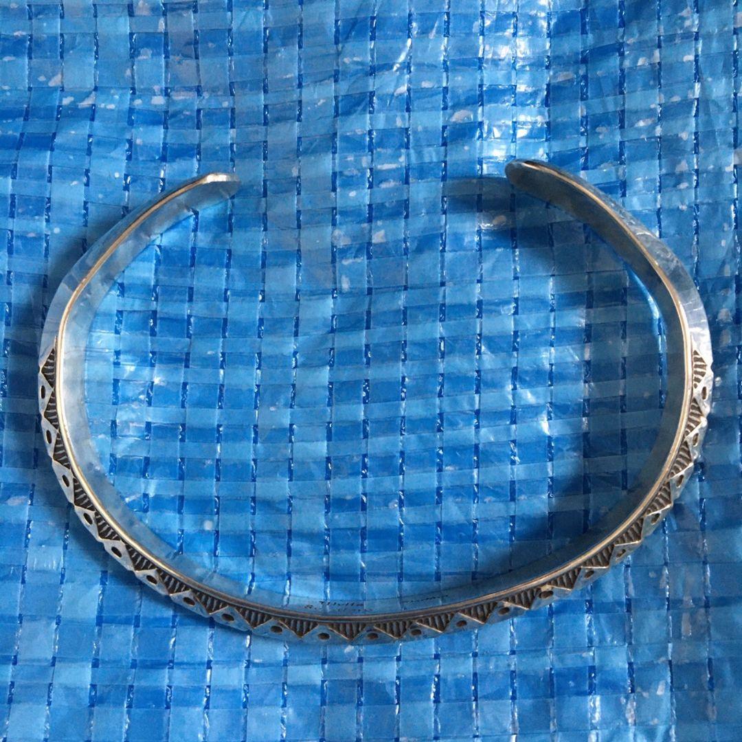 ワイリーセカテロ　シルバー　バングル　ナバホ