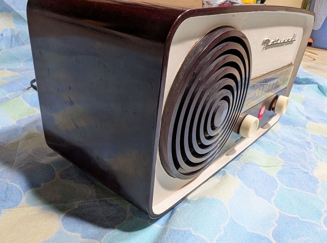 Bluetooth付　素朴な昭和レトロ真空管ラジオ　哀愁　DL-340