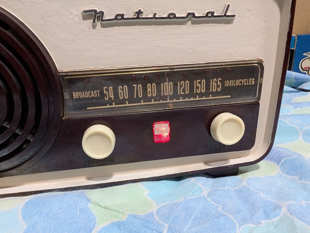 Bluetooth付　素朴な昭和レトロ真空管ラジオ　哀愁　DL-340