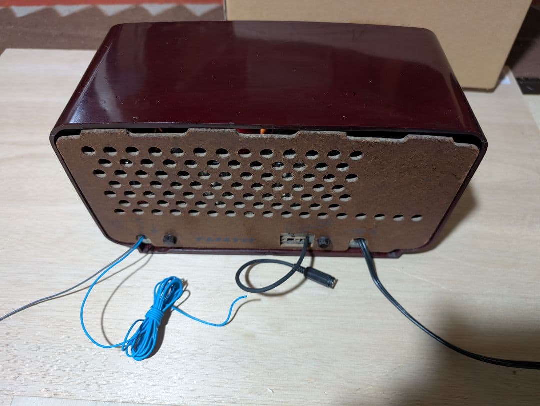 Bluetooth付　素朴な昭和レトロ真空管ラジオ　哀愁　DL-340