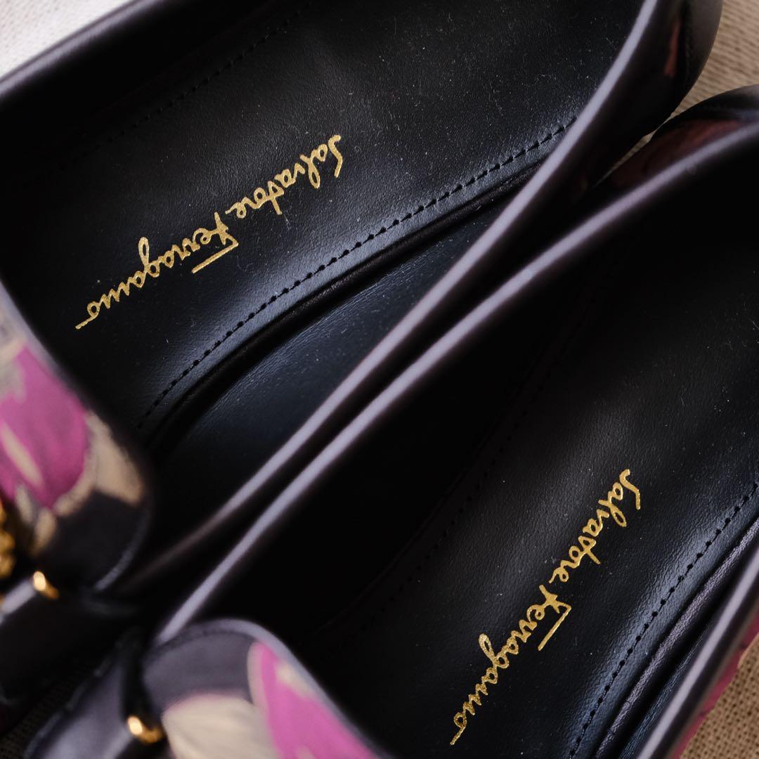 極美品SalvatoreFerragamoフローラルジオガンチーニROLO45D