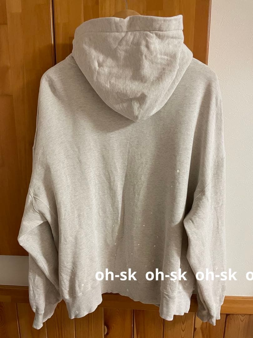 アパルトモン【REMI RELIEF】 PAINTED HOODIE