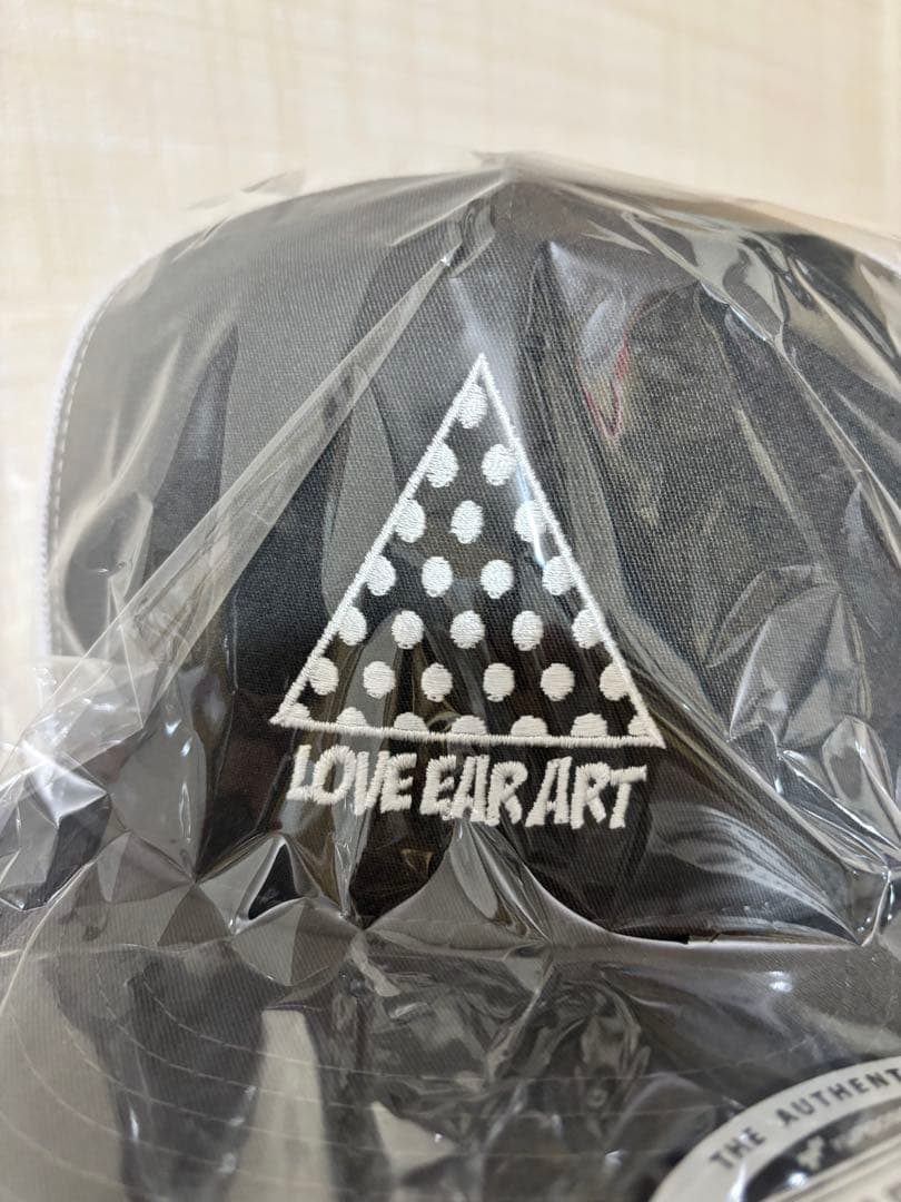 love ear art個展 キムタク着用　キャップ