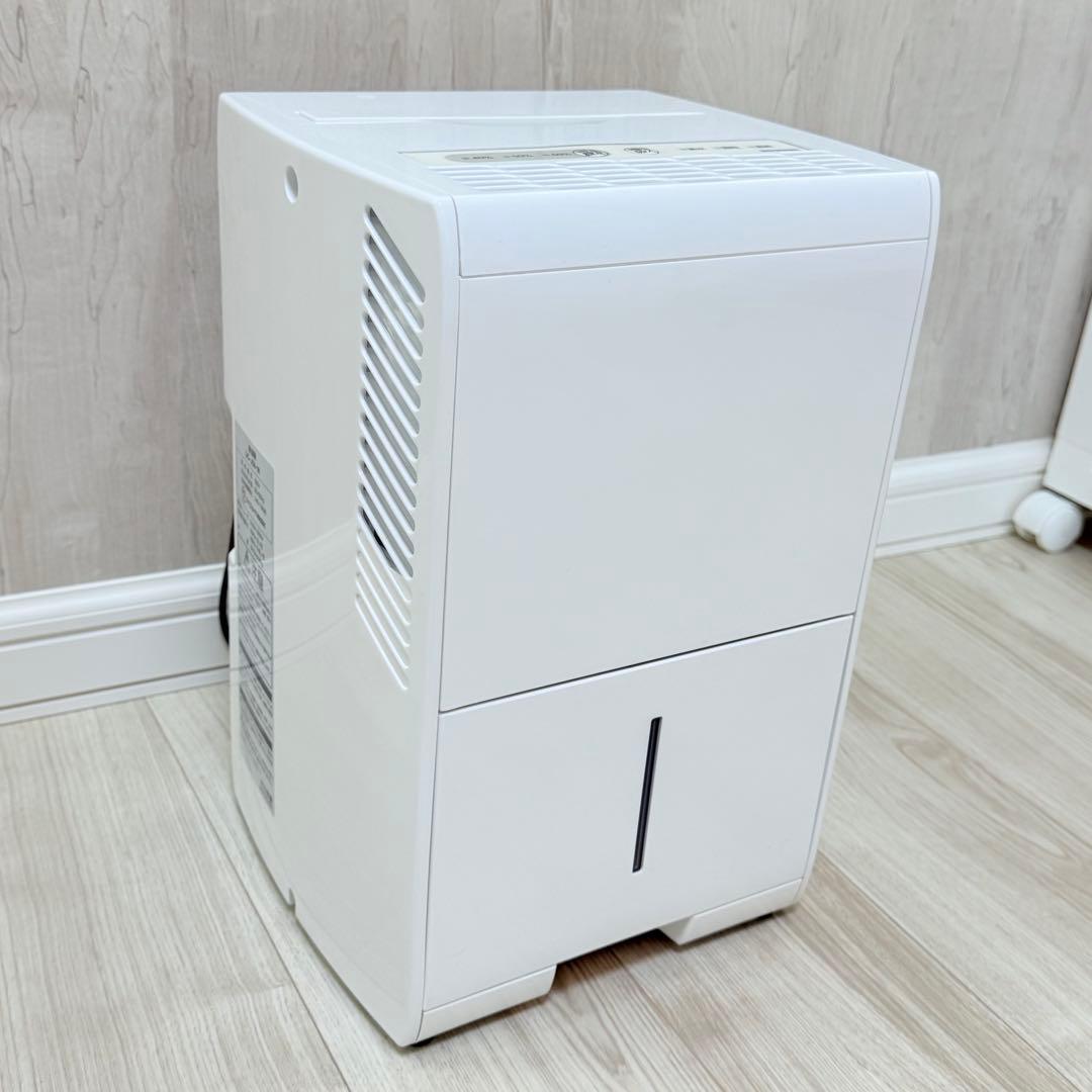 アイリスオーヤマ　除湿機 ホワイト