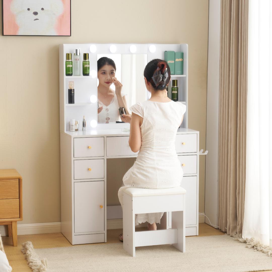 【新品】LEDライト付き 収納たっぷり ドレッサーセット