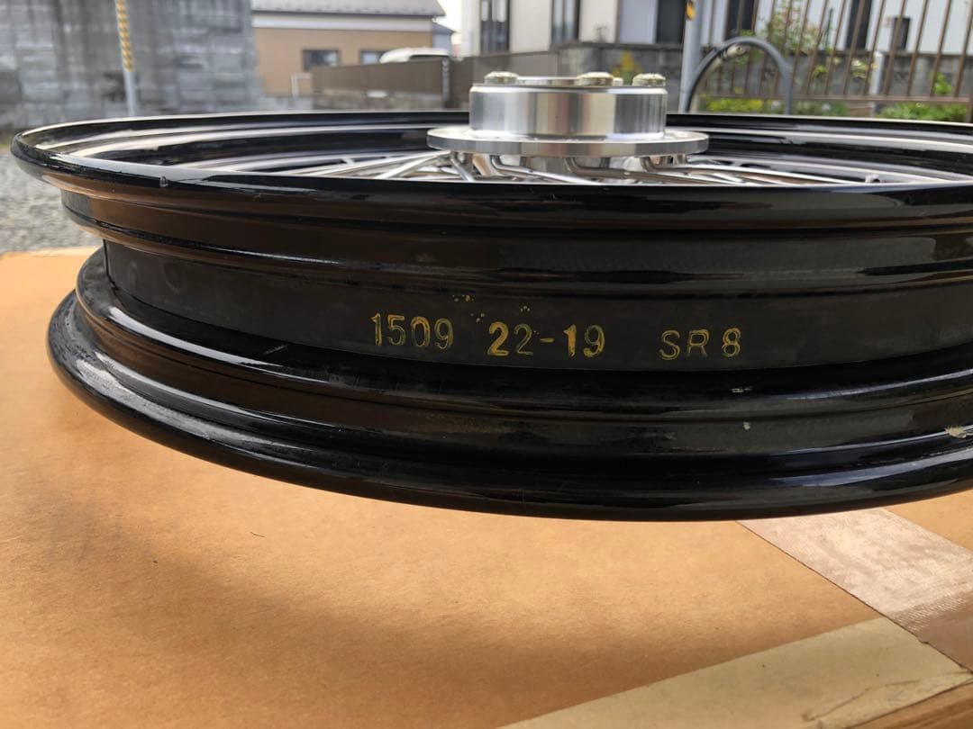 FXDB 09年　純正ホイール