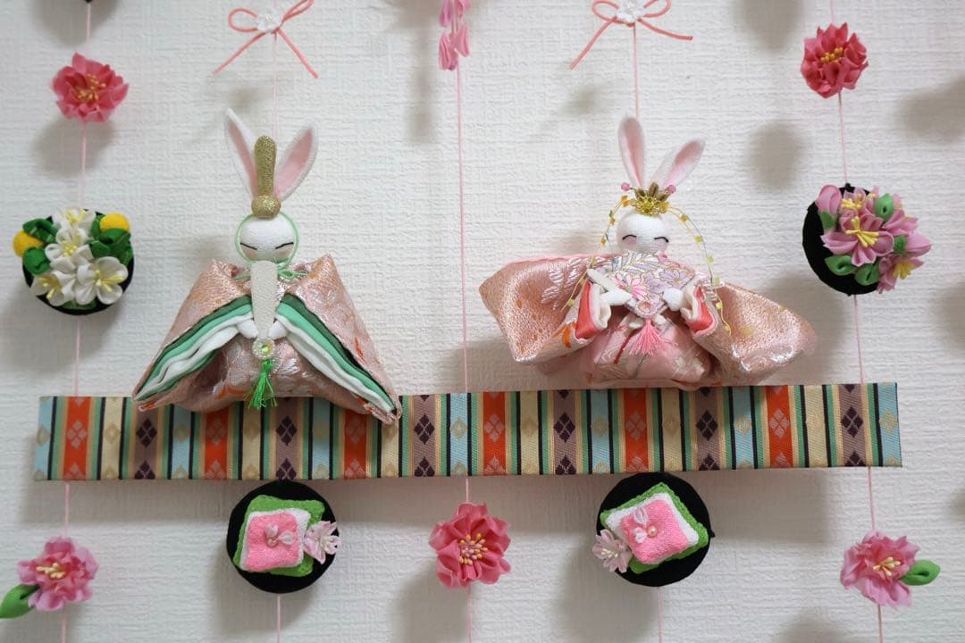 特大　五段飾り風　　桃の花お雛様　　　（壁掛け　つるし飾り）