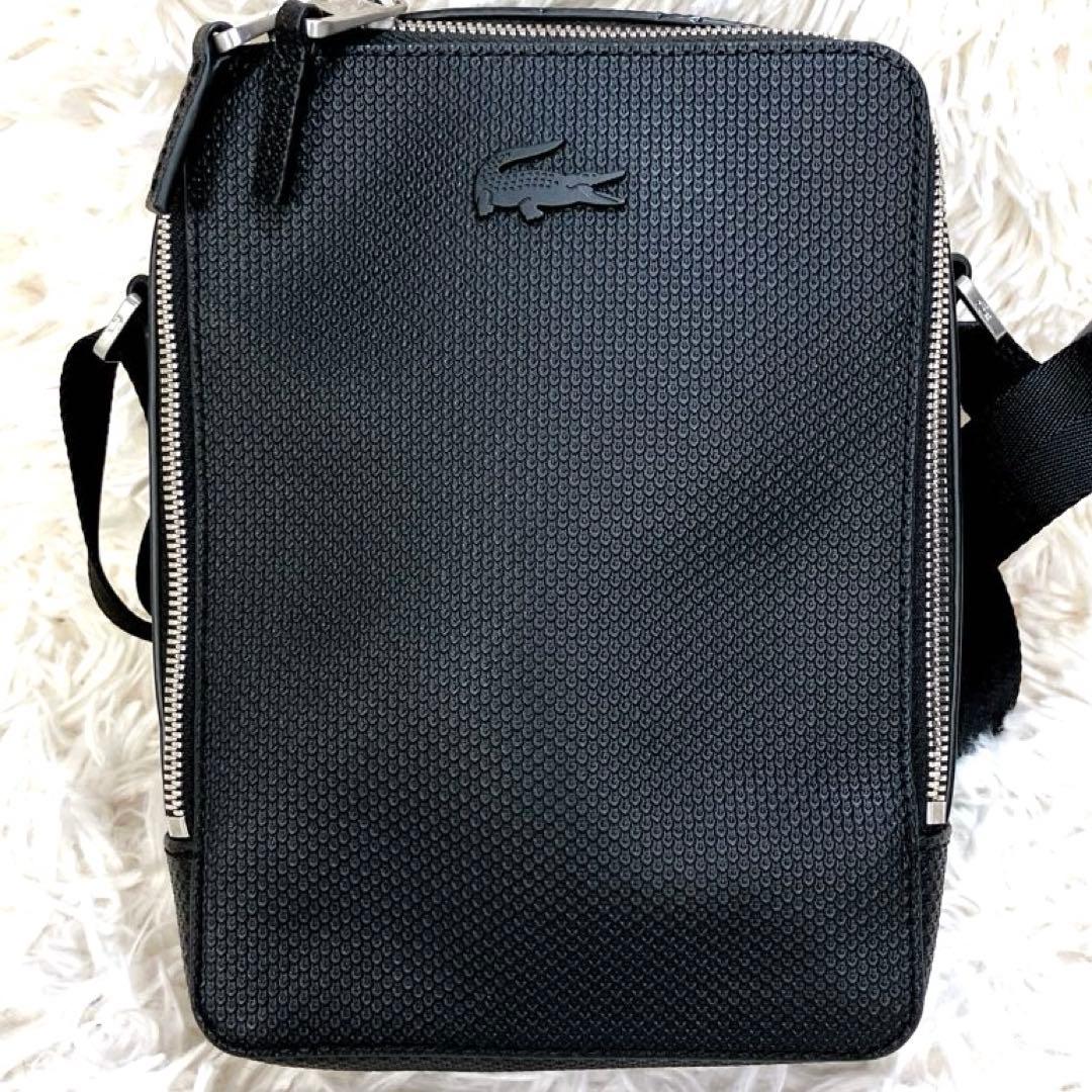 ✨極美品 ラコステ バーティカルカメラバッグ ショルダー ブラック ワニ 現行