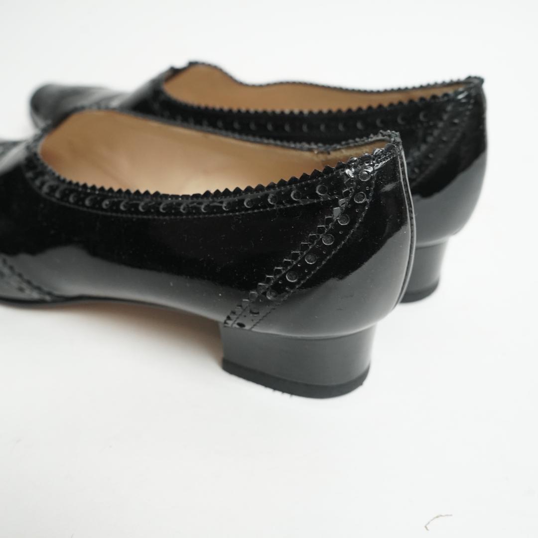 【美品】マノロブラニク エナメル ローファー レザー 24.5cm