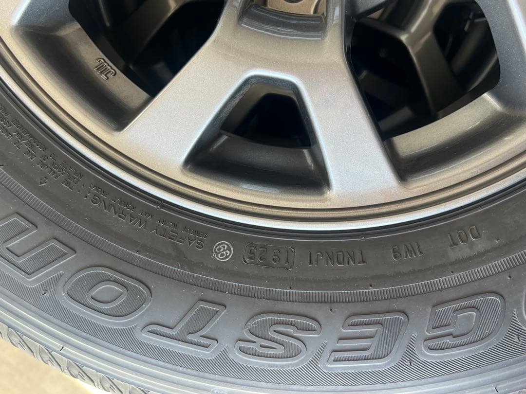 16インチ タイヤ・ホイールセット 4本