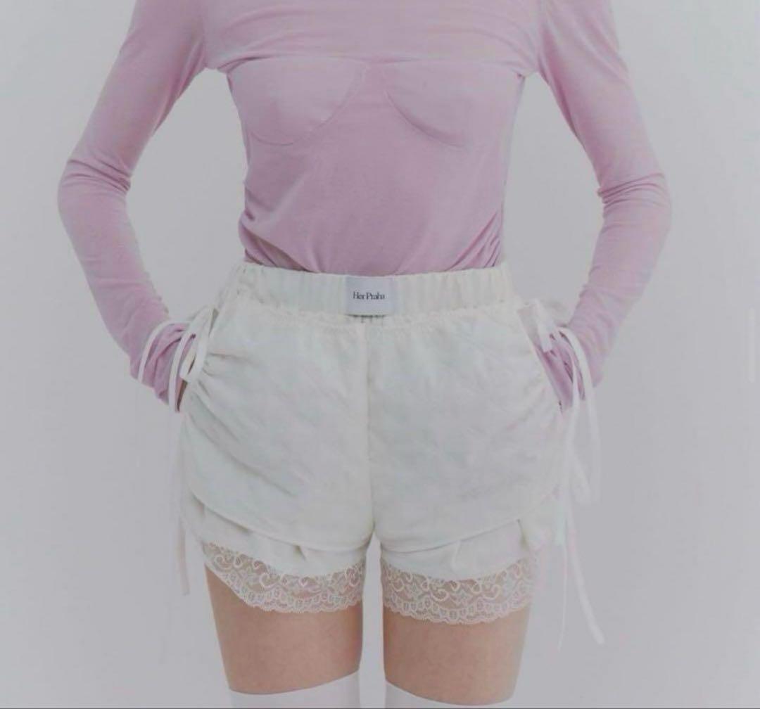 Her Praha キルティング ショートパンツ